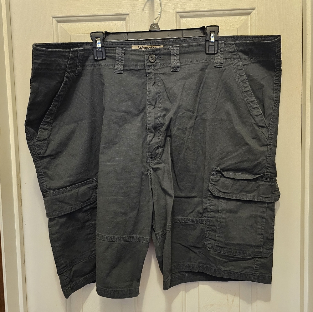 Wrangler Men's Cargo Shorts - Dark Gray